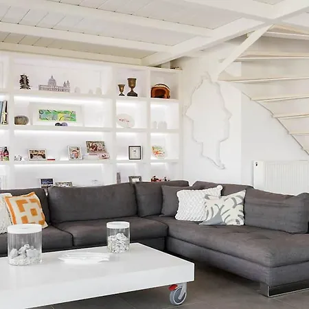 Contemporary Maisonette With Sea View Roof Terrace アパート *
